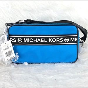 New MICHAEL KORS KENLY BRIGHT BLUE SMALL